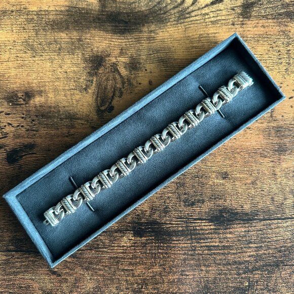 David Yurman Other - David Yurman Madison Chain Link Bracelet w/ 18K Yellow Gold RARE - 14mm - 7.75"